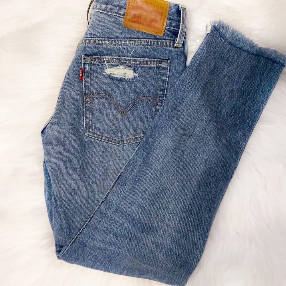 levi’s mom jean